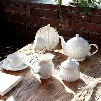 Керамический Кофейный Чайный Сервиз Европейский Дворец Белый Рельефный Чайник Чайная Чашка Молочник Сахарница Наборы для украшения бара Бытовая Посуда для напитков