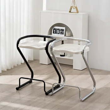 Красочный кремовый обеденный стул Шезлонг Nordic Luxury Relaxing Stool Стул для кафе-студии 2023 Новая доставка Барный стул табурет для ногтей