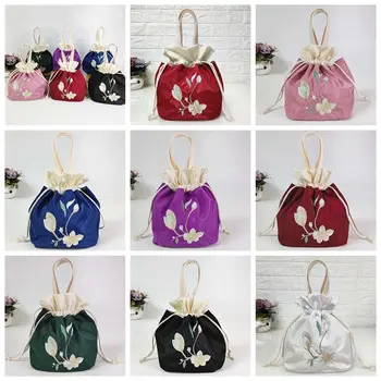 Атласная шелковая сумочка с цветочной вышивкой, сумка для мамы с рюшами, сумка Hanfu на завязках, хозяйственная сумка в корейском стиле с цветочным рисунком на открытом воздухе