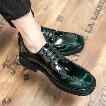 Корейская версия модных мужских повседневных кожаных туфель из лакированной кожи на шнуровке, классические зеленые удобные кожаные туфли с квадратным носком.