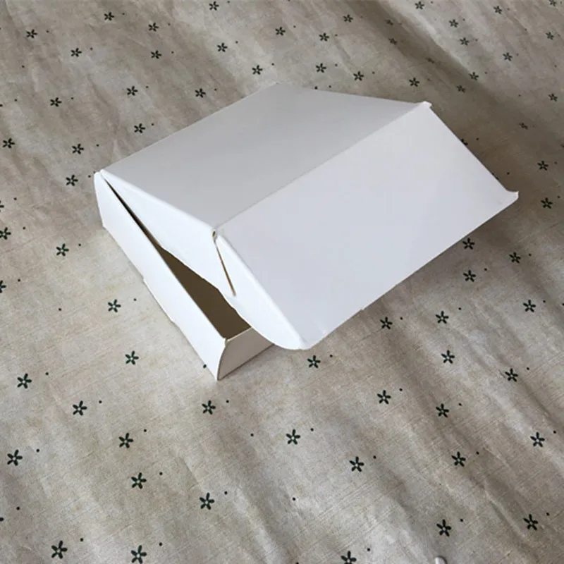 100 шт./лот-Белые бумажные коробки для вечеринок, Изящные подарочные украшения для рукоделия небольшого размера, застежки Для сережек, картонные коробки для самолетов