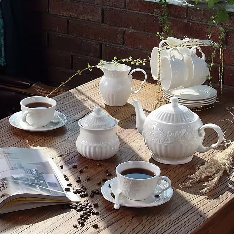 Керамический Кофейный Чайный Сервиз Европейский Дворец Белый Рельефный Чайник Чайная Чашка Молочник Сахарница Наборы для украшения бара Бытовая Посуда для напитков