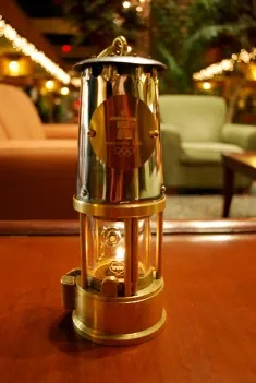 Дизайн логотипа на заказ, керосиновая лампа для наружного декора и чавкающего дизайна, металлический подвесной светильник с полированной отделкой