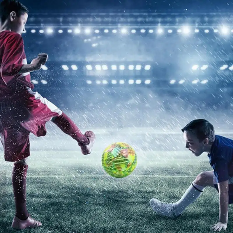 Размер 5 В темном Футболе Светящиеся футбольные мячи Ночные Светоотражающие футбольные мячи Игрушки с подсветкой на открытом воздухе Подарки для мальчиков и детей